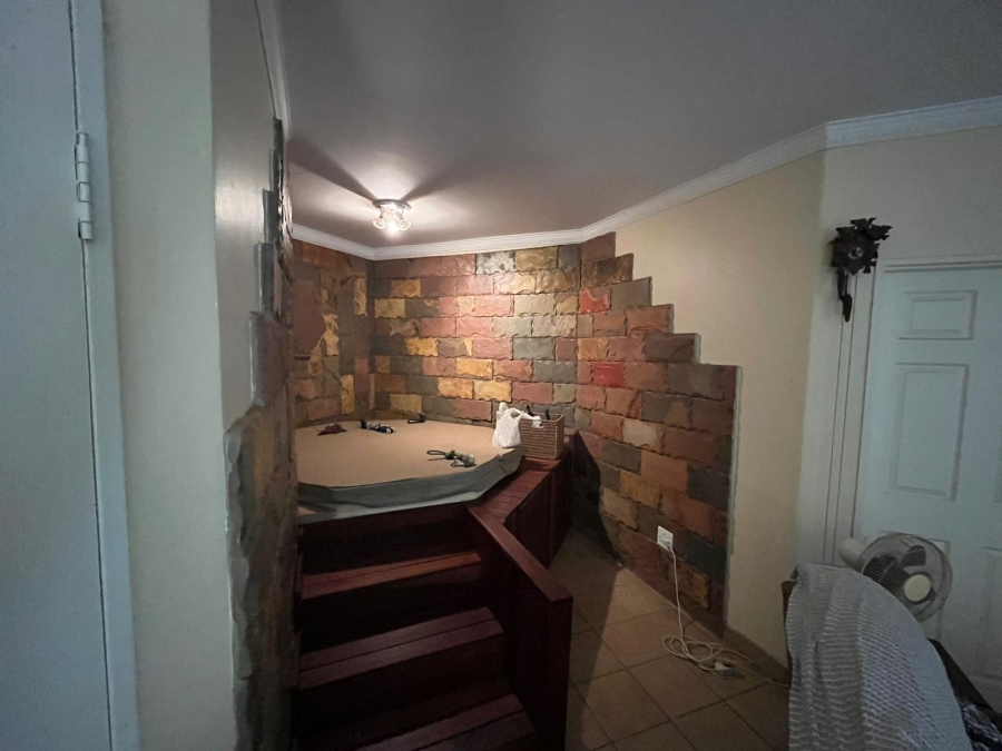 3 Bedroom Property for Sale in Zeerust North West